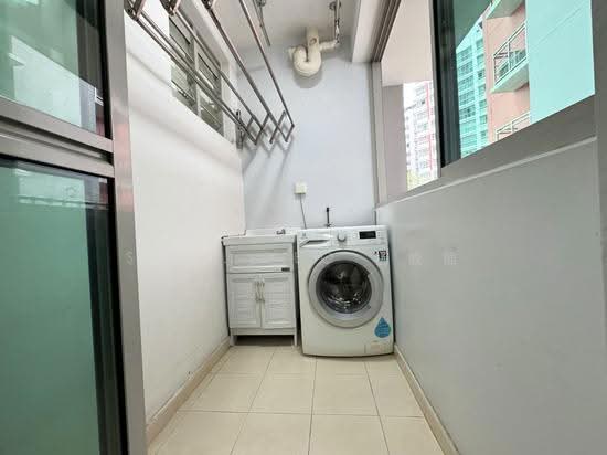 272D SENGKANG CENTRAL photo 4