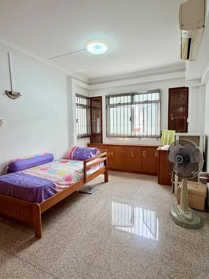 185C RIVERVALE CRESCENT photo 3