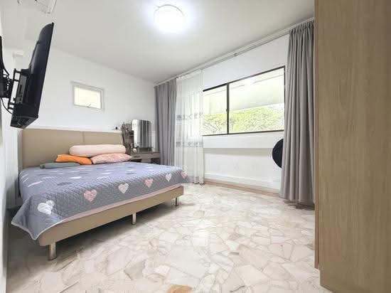 545 JURONG WEST STREET 42 photo 6