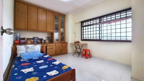832 JURONG WEST STREET 81 photo 4