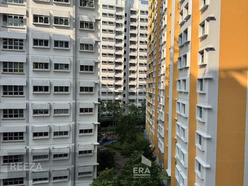 180B BOON LAY DRIVE photo 6