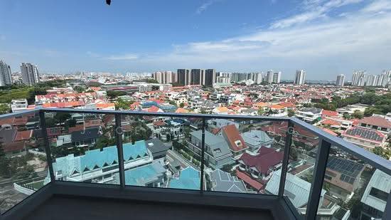 GRAND DUNMAN