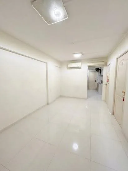 32 Jalan Bukit Ho Swee image 1 of 5