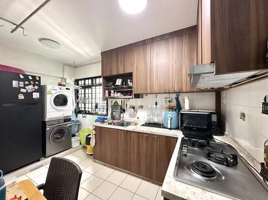 183D RIVERVALE CRESCENT photo 3