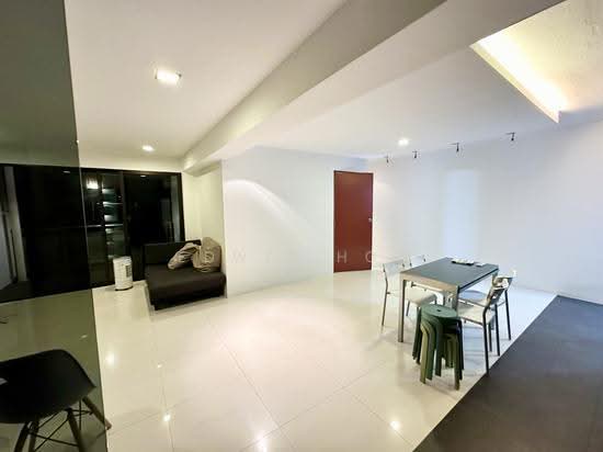 204D COMPASSVALE DRIVE image 1 of 10