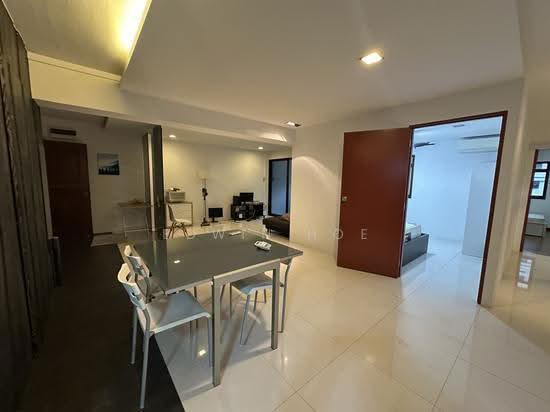 204D COMPASSVALE DRIVE photo 3