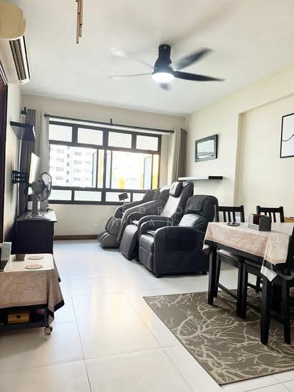 180B BOON LAY DRIVE image 1 of 7