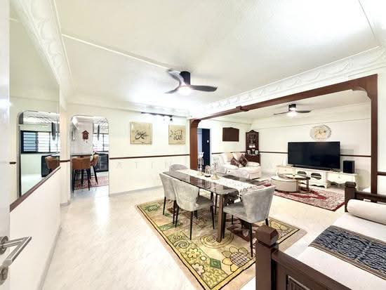 403 PANDAN GARDENS photo 2