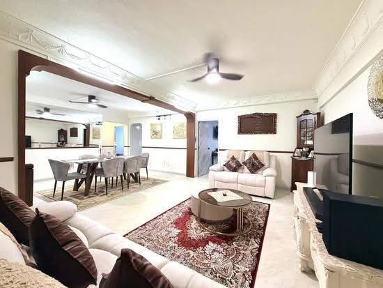 403 PANDAN GARDENS photo 3