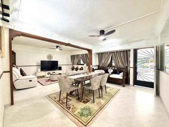 403 PANDAN GARDENS photo 4