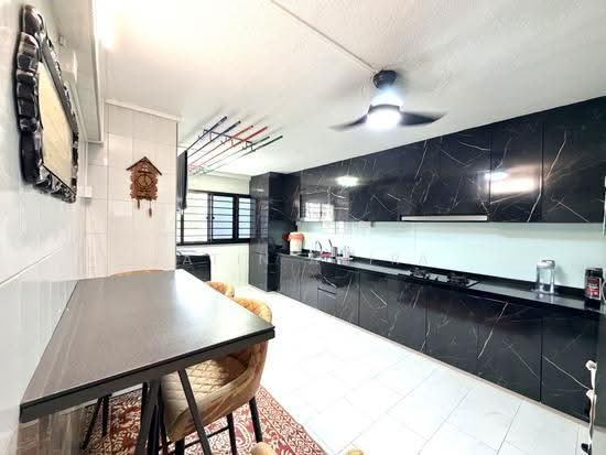 403 PANDAN GARDENS photo 5