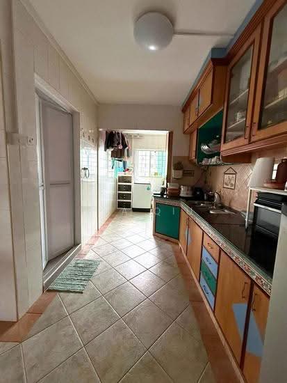 257 SERANGOON CENTRAL DRIVE photo 2