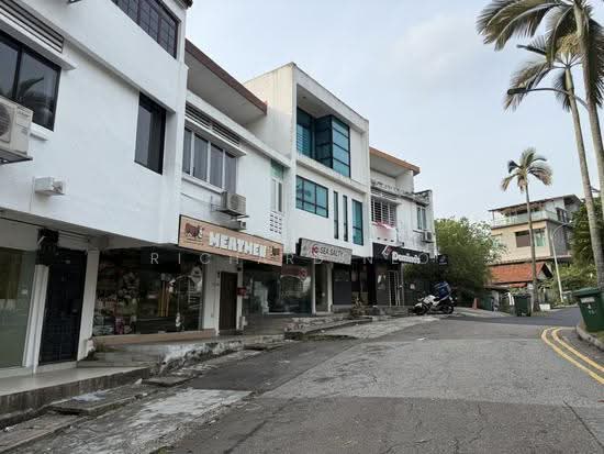 Jasmine Road photo 3