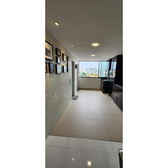 1 HAIG ROAD photo 4