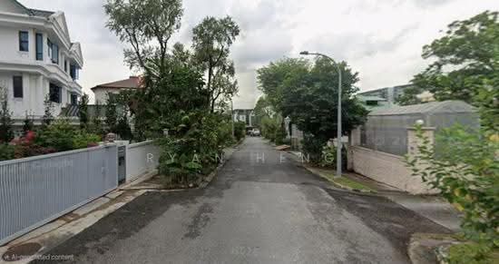 Just Listed | Only 14XX PSF | Charming Semi-D House with Huge Garden - 4,780sqft photo 4