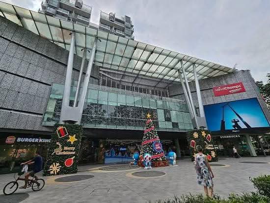 Terrace long Telok Kurau Road photo 3