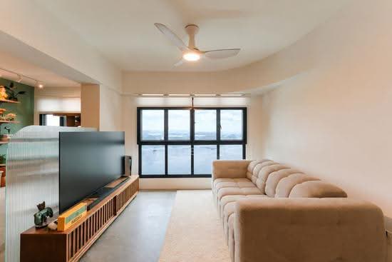 415A Northshore Drive image 1 of 9