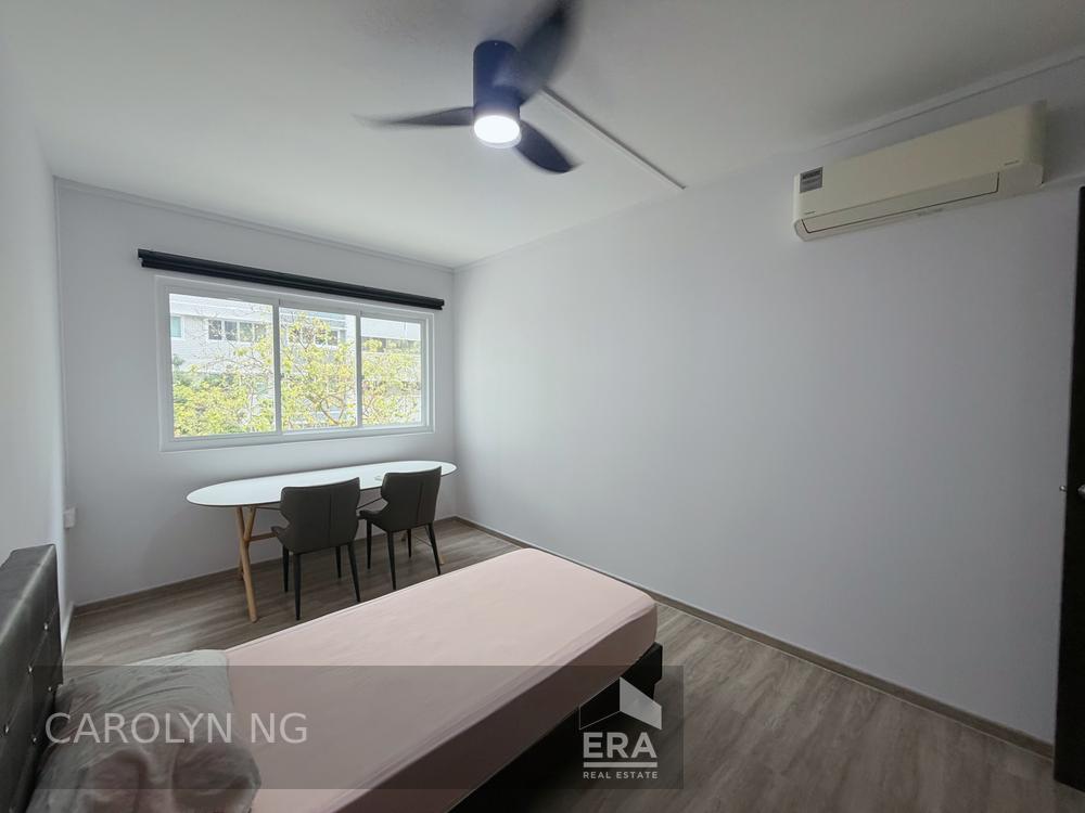 873 TAMPINES STREET 84 photo 2