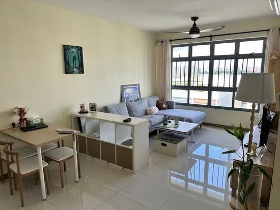618B Tampines Street 61 image 1 of 10