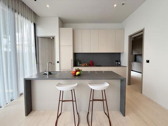 Brand New Semi-Detached with Pool & Lift photo 4