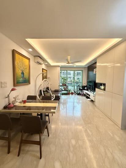 HAZEL PARK CONDOMINIUM image 1 of 5