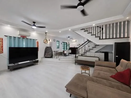 Walk to Kembangan MRT! Within 2km to Tao Nan! image 1 of 10