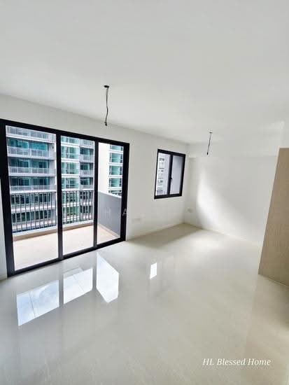 TREASURE AT TAMPINES photo 4