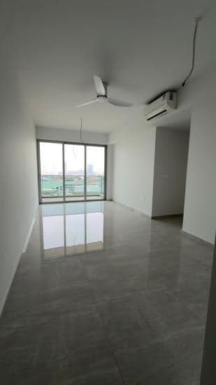 Grand Dunman image 1 of 8