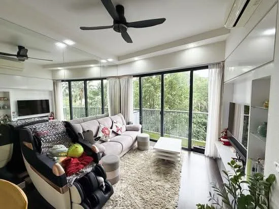 D'Leedon image 1 of 6