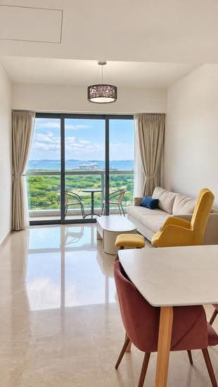 MARINA BAY RESIDENCES image 1 of 6