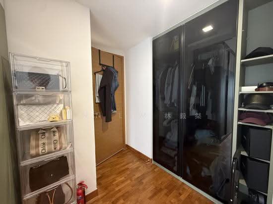 THE SHORE RESIDENCES photo 5