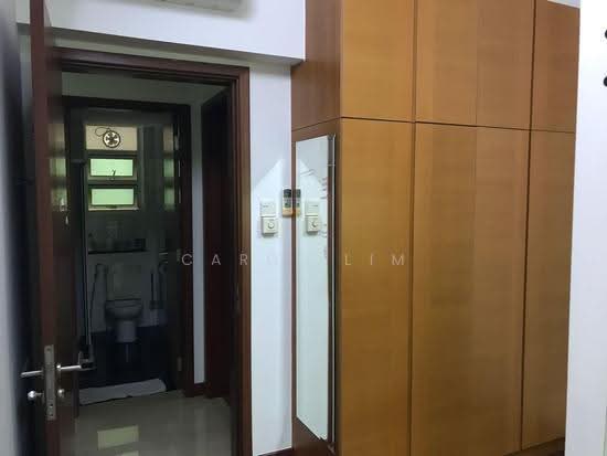 Butterworth 8 photo 6