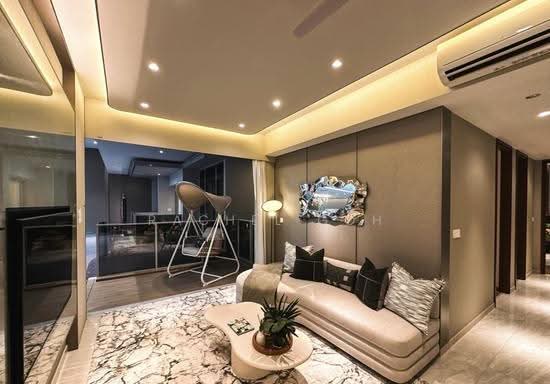 Grand Dunman image 1 of 6