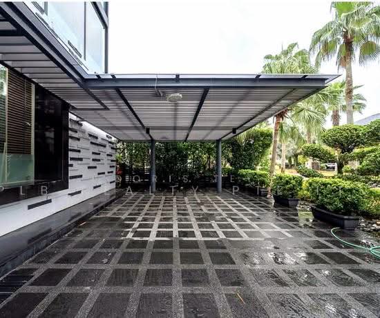 Ocean drive photo 6