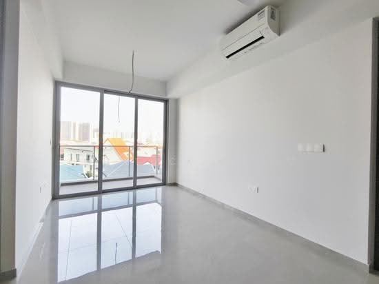 Grand Dunman image 1 of 5