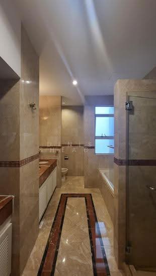 LEONIE CONDOTEL photo 6