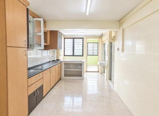 4 LORONG 7 TOA PAYOH photo 2
