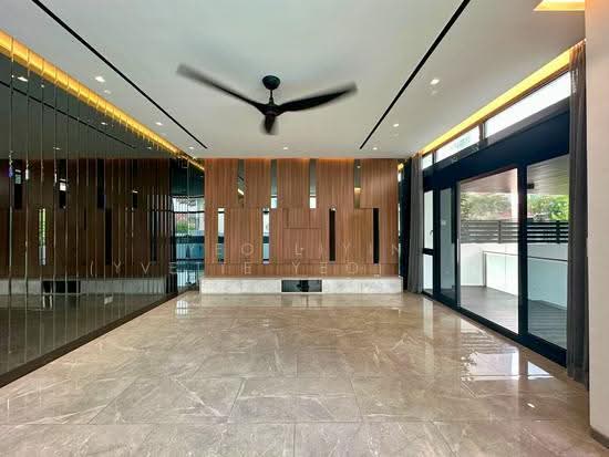★ GIANT ★ District 28 Semi-Detached Home at Seletar Hills Estate photo 3