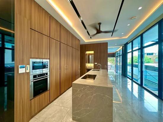 ★ GIANT ★ District 28 Semi-Detached Home at Seletar Hills Estate photo 5