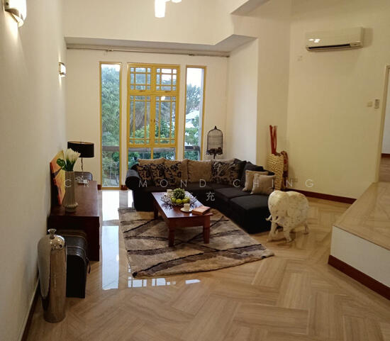 ORANGE REGENCY image 1 of 6