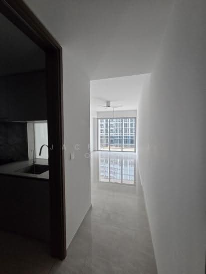 Grand Dunman image 1 of 8