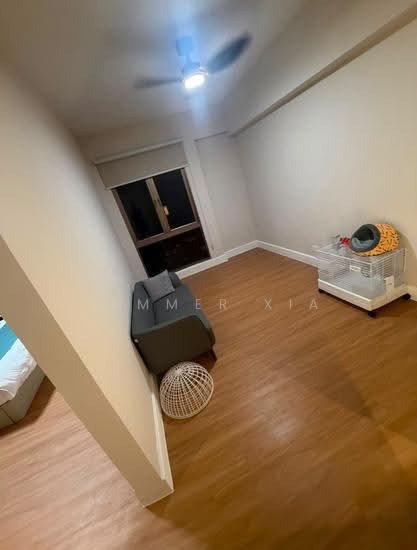 PARKVIEW APARTMENTS image 1 of 6