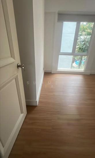 Parkview Apartments photo 6