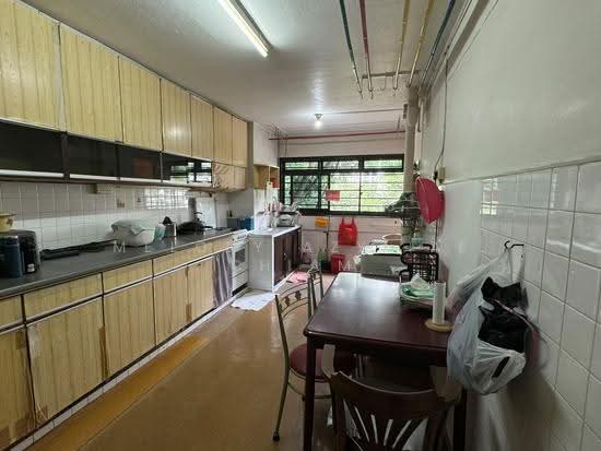 305 CLEMENTI AVENUE 4 photo 5