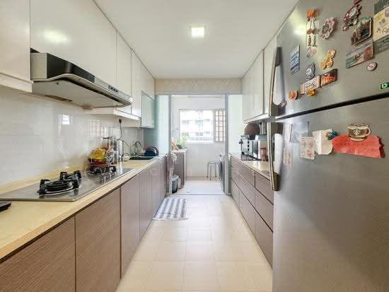164 BUKIT BATOK STREET 11 photo 2