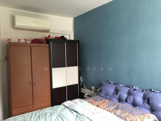102 ALJUNIED CRESCENT photo 3