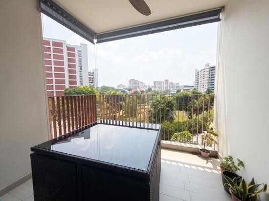 RIVERFRONT RESIDENCES photo 3