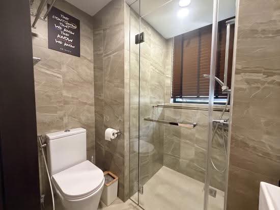 RIVERFRONT RESIDENCES photo 6