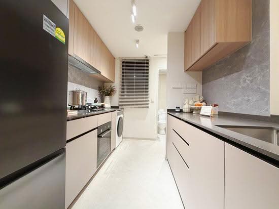 RARE HOUSE NEAR MRT!!! CONVENIENT LOCATION!!! HIGH RENTAL POTENTIAL!!! photo 2