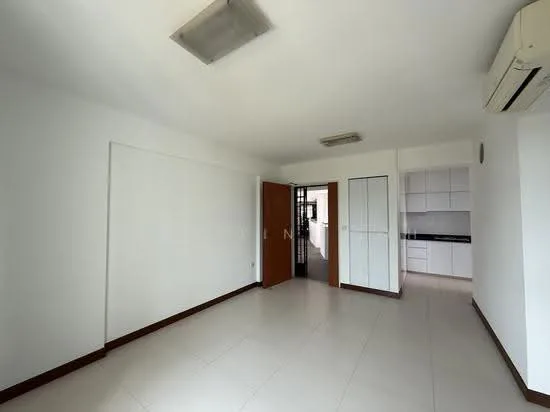 471A Upper Serangoon Crescent image 1 of 10